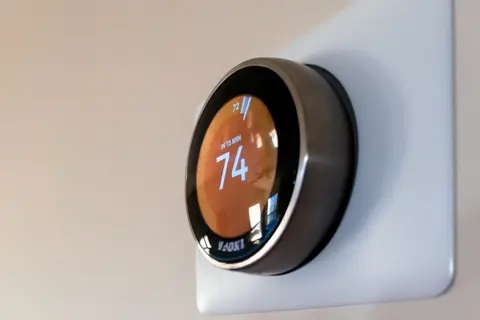 A Smart Heating Hub